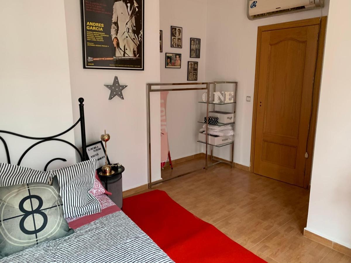 Hoster Cinema Verona Томельйосо Екстер'єр фото